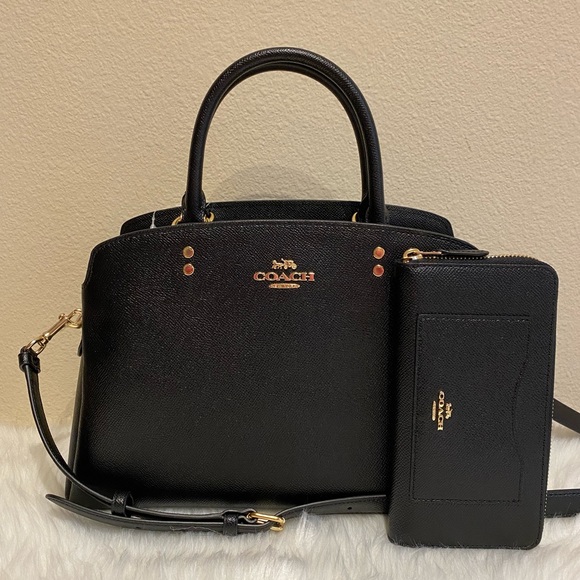 Coach purse and wallet set